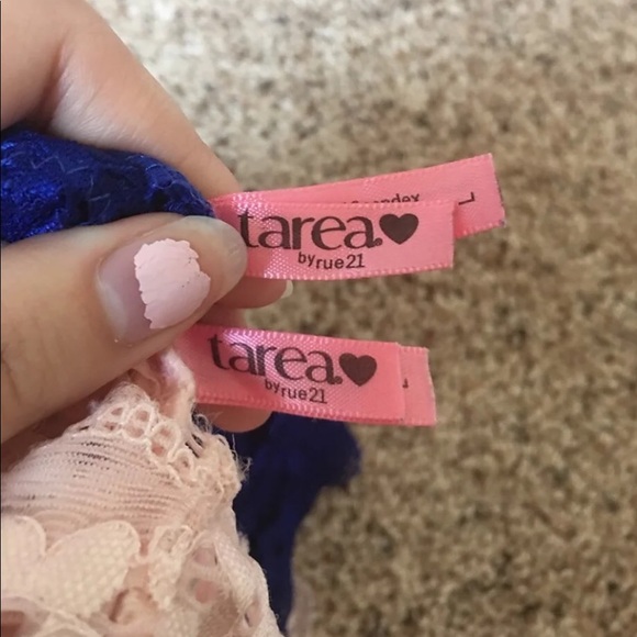 Bralettes - Picture 3 of 4